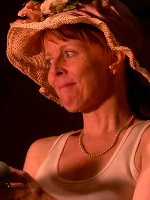 Winnie (Patty Gallagher)