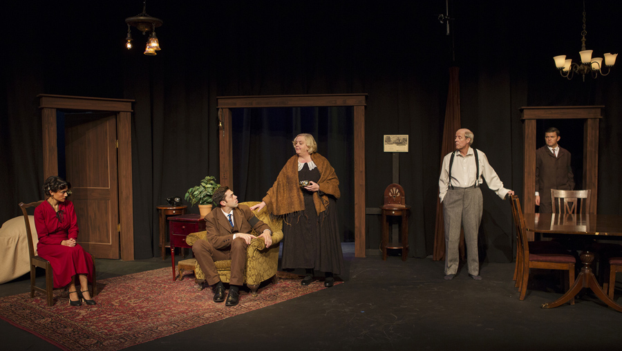 Marissa Garcia as Hennie Berger, Matt Bowdren as Ralph Berger, Cynthia Meier as Bessie Berger, Joseph McGrath as Myron Berger and Ryan Parker Knox as Moe Axelrod