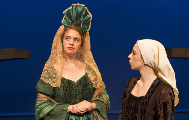 Holly Griffith as Doņa Clara and Gabriella De Brequet as Inez